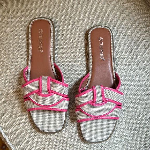 Pink and tan slides from Italy-NWOT! - Picture 1 of 3